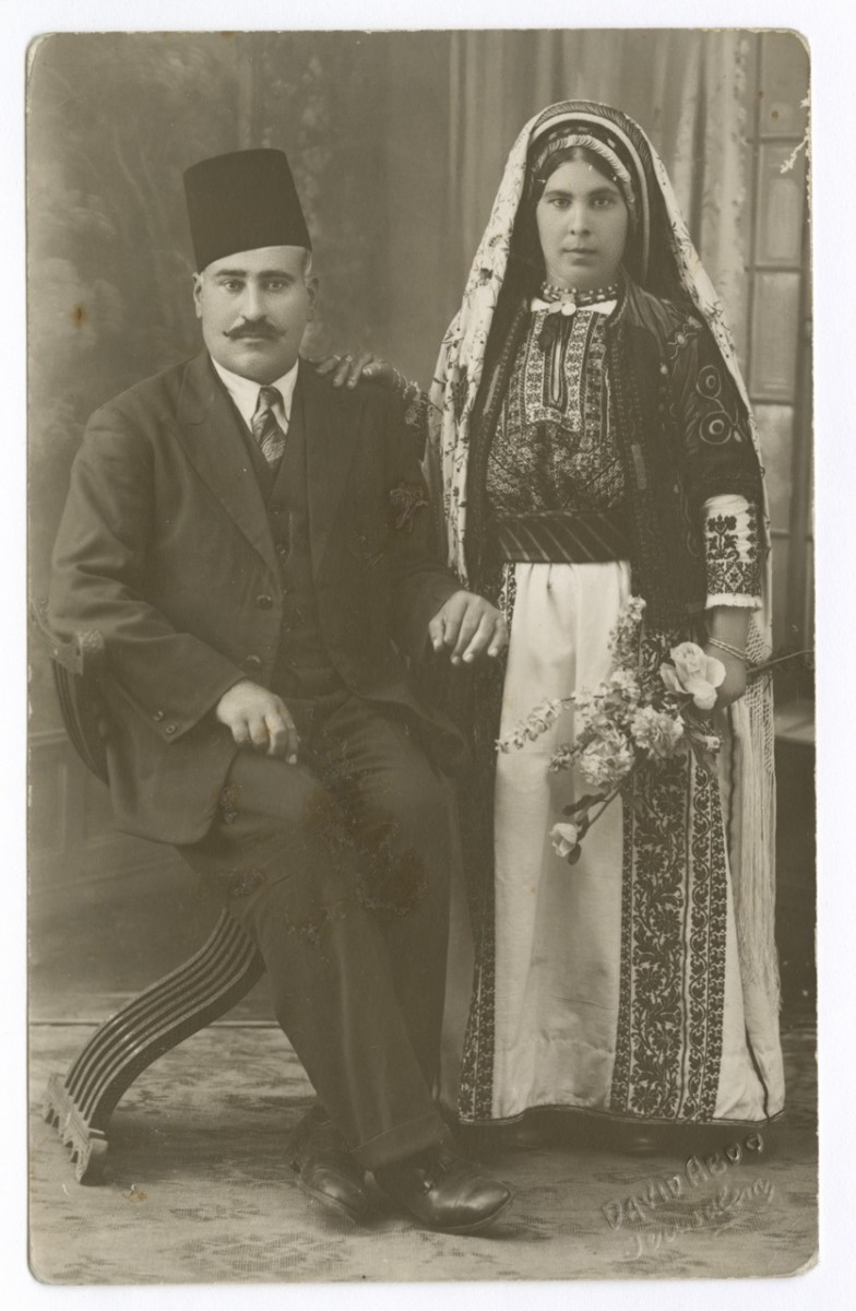 https://guernicamag.com/wp-content/uploads/2016/08/13-1939-from-the-family-album-of-moussa-alloush-palestinian-museum.jpg